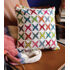 Coussin brodé main Beth