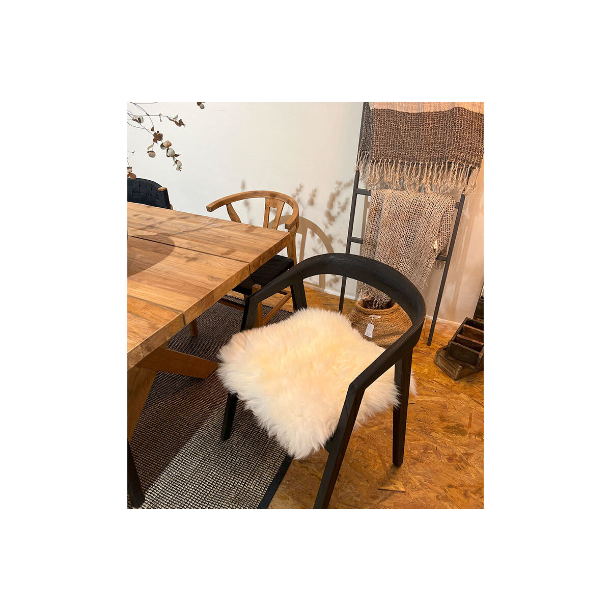 Galette de chaise carrée en peau de mouton blanche - 40x40 - Impres