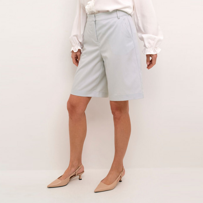 Cream Shorts en mélange Cocamia
