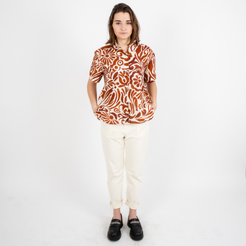 Chemise manches courtes brodées Sada Kate 