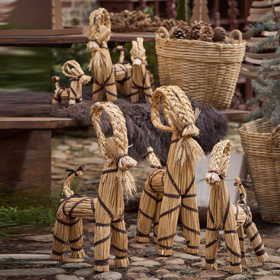 Renne de Noël en paille