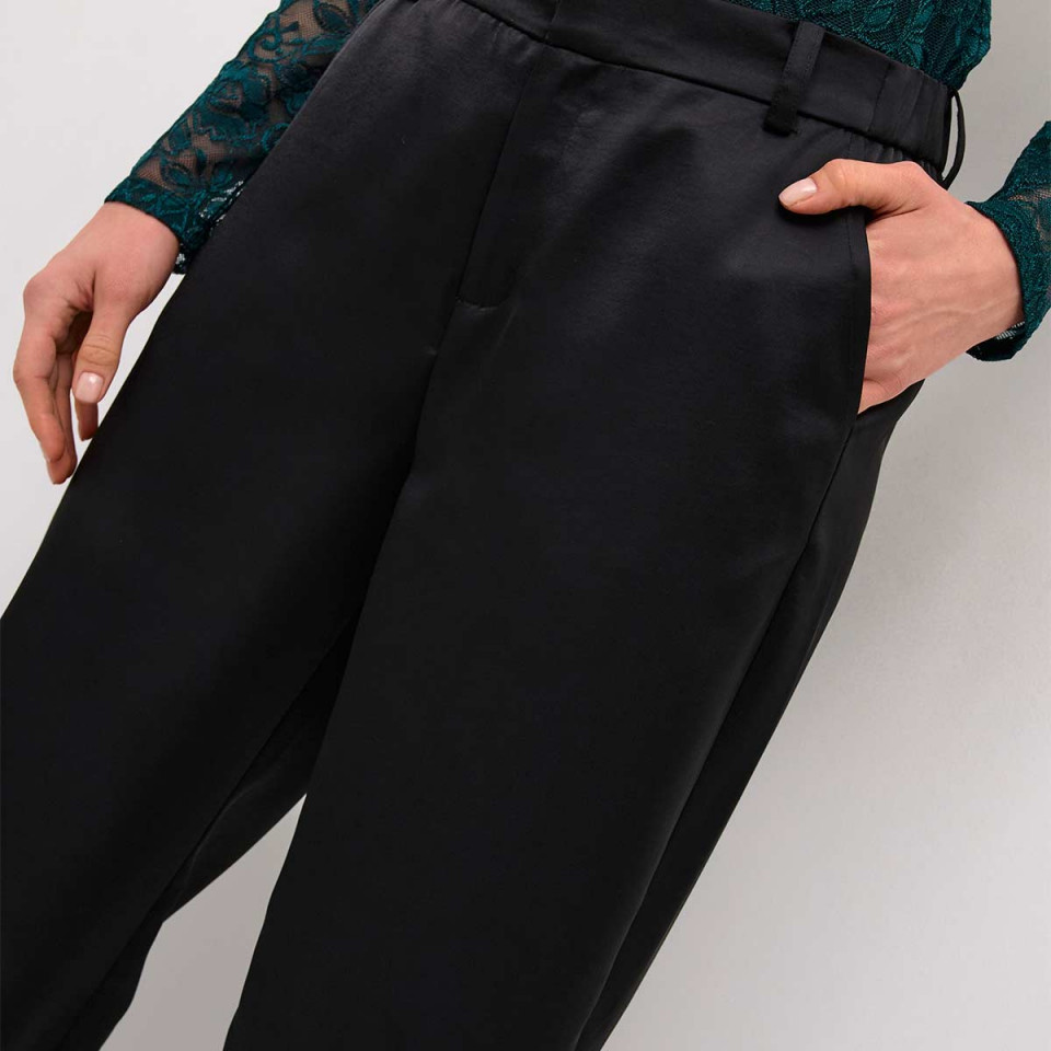 Pantalon type Smoking Satiné Cocamia