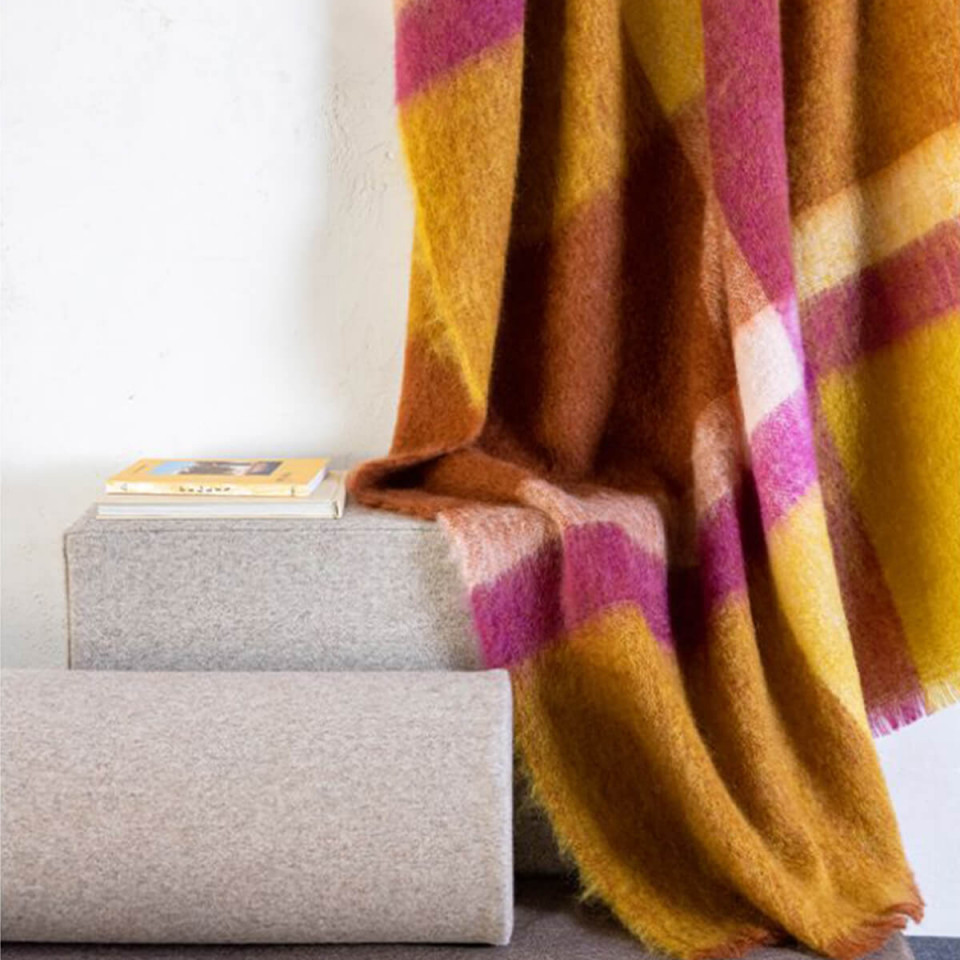 Plaid 100% Mohair Dessins