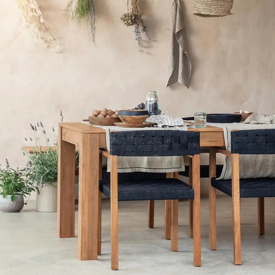 Chaise en teck avec accoudoirs et assise tressée CORA - 2 col. 