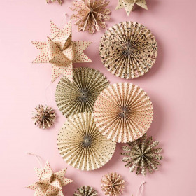 Rosaces en papier à suspendre - Ib Laursen