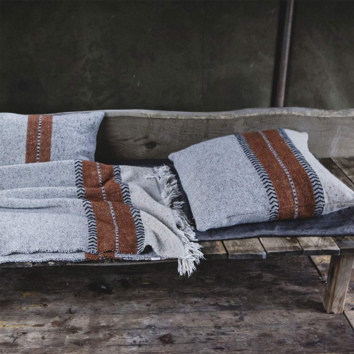 Housse de Coussin en Laine Mélangée Montana