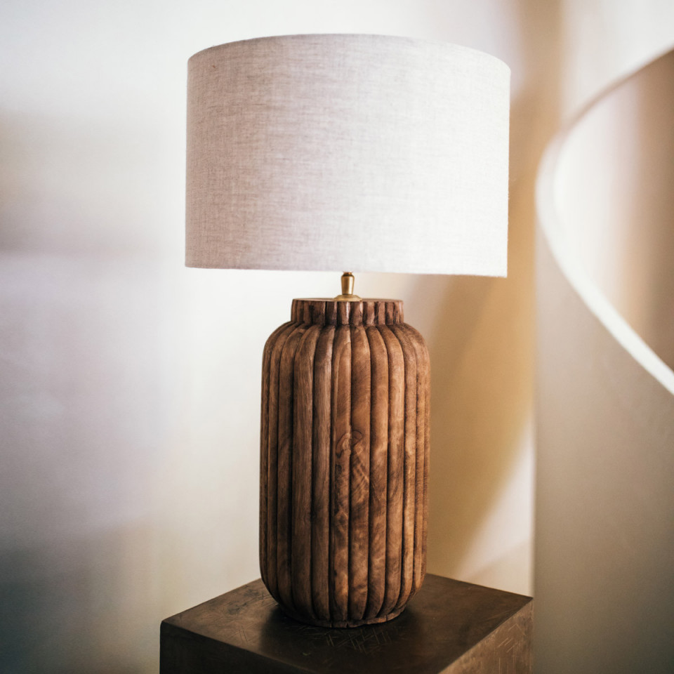 Lampe à Poser Bois et Lin Cylindrique LAMPEDUSA  