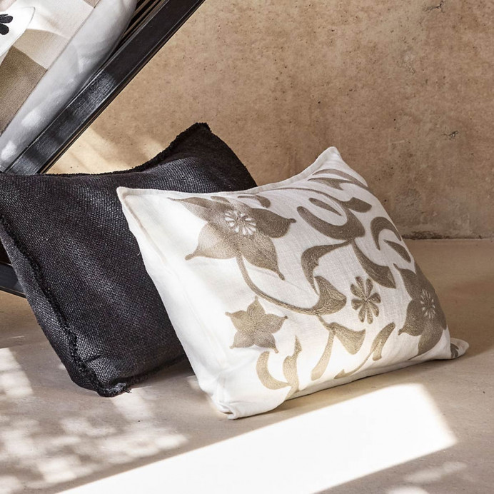 Housse de Coussin en Lin et Coton Fleurs Brodées CHIARA
