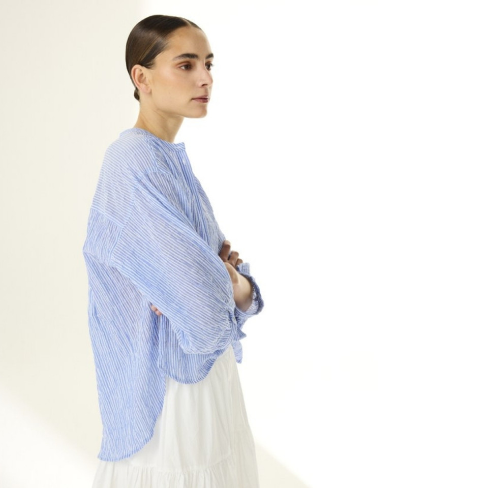 Blouse Rayée Oversize Lucca blue stripes vue portée