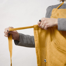 Tablier en Lin Lavé SOLINE Couleur:Miel Dimensions:70 x 85 L'Effet Papillon