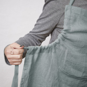 Tablier en Lin Lavé SOLINE Couleur:Azur Dimensions:70 x 85 L'Effet Papillon