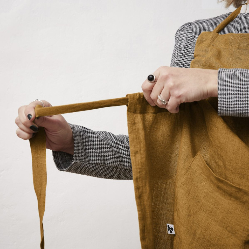 Tablier en Lin Lavé SOLINE Couleur:Caramel Dimensions:70 x 85 L'Effet Papillon