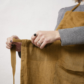 Tablier en Lin Lavé SOLINE Couleur:Caramel Dimensions:70 x 85 L'Effet Papillon