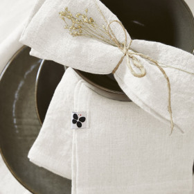 Lot de 3 Serviettes en Lin Lavé SOLINE Couleur:Craie Dimensions:40 x 40 L'Effet Papillon