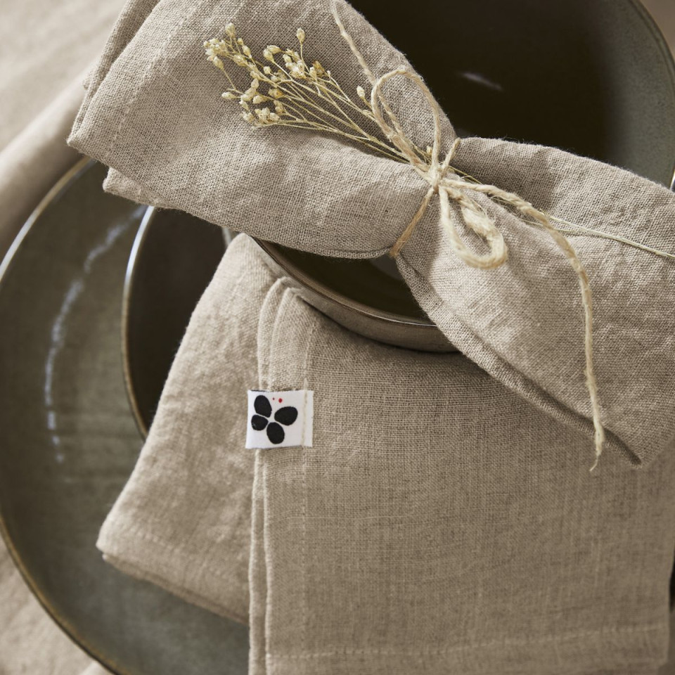 Lot de 3 Serviettes en Lin Lavé SOLINE Couleur:Sable Dimensions:40 x 40 L'Effet Papillon