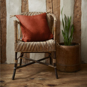 Coussin en Lin Lavé SOLINE Couleur:Paprika Dimensions:45 x 45 L'Effet Papillon