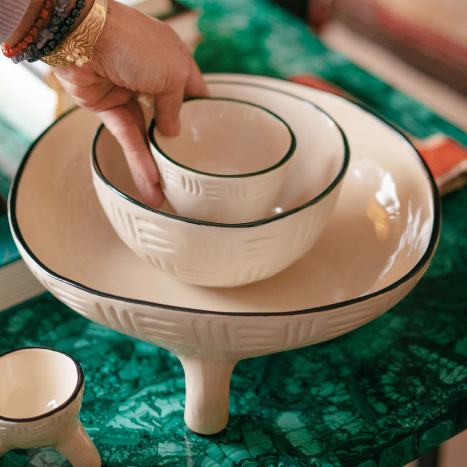 Plat Décoratif en Grès MEET THE KUTI'S