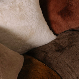 Housse de Coussin en Fausse Fourrure CHAMONIX  