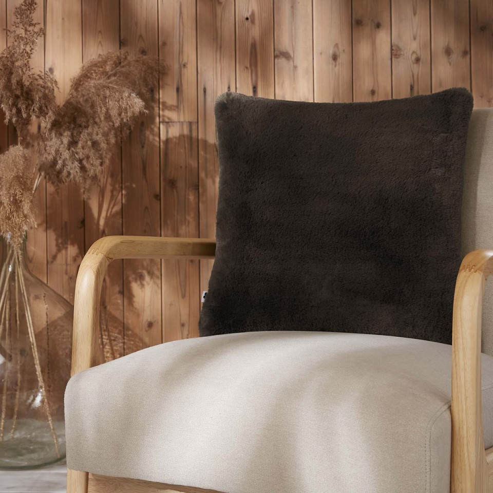 Coussin fausse fourrure SVEN