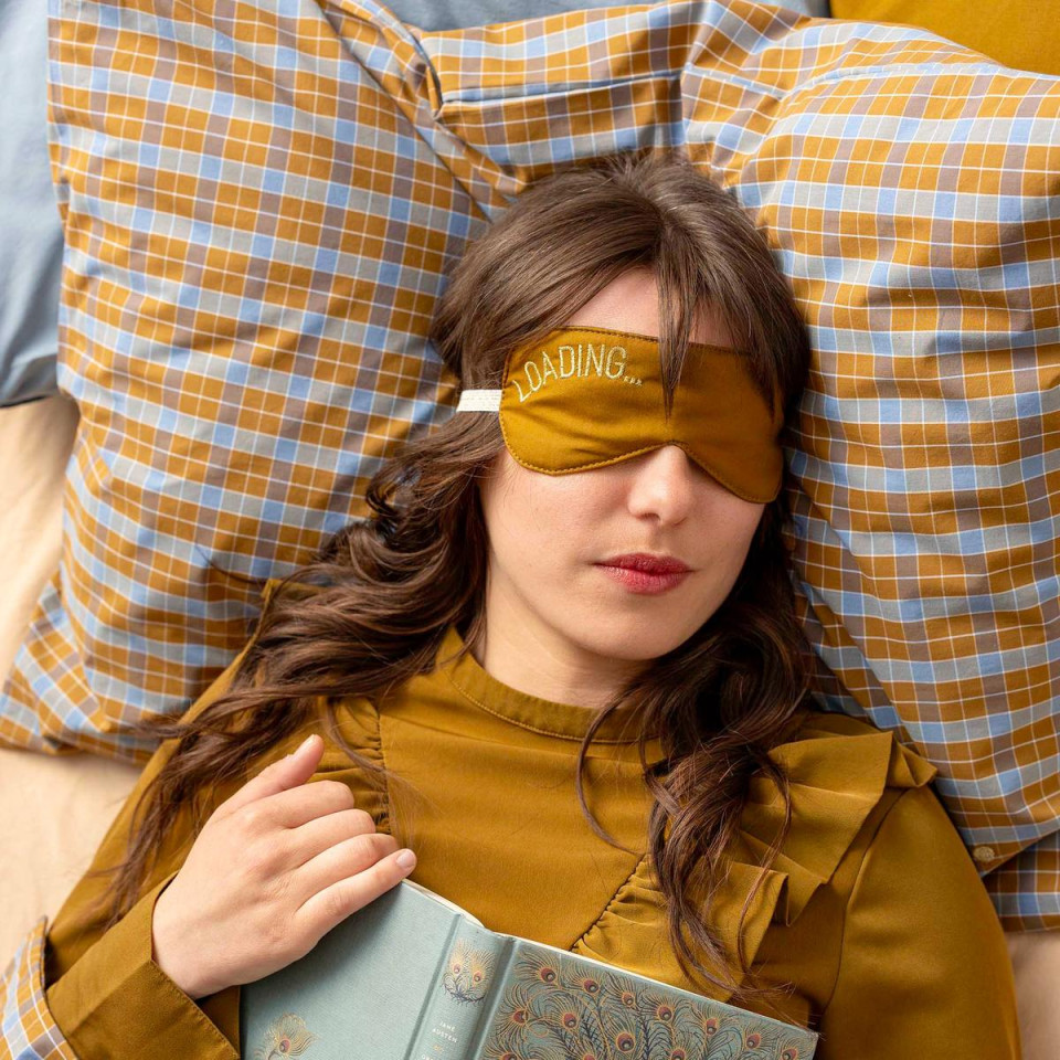 Masque de nuit Loading...