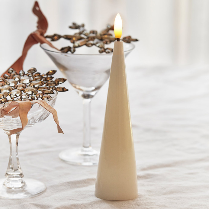 Bougie LED conique SILLE laquée à flamme vacillante