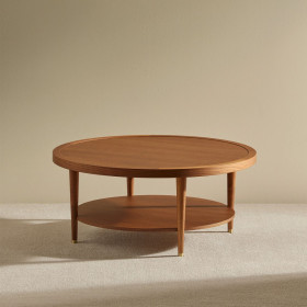 Table basse ronde en chêne Puzzle Maison Sarah Lavoine, plateau rond, étagère et sabots en laiton
