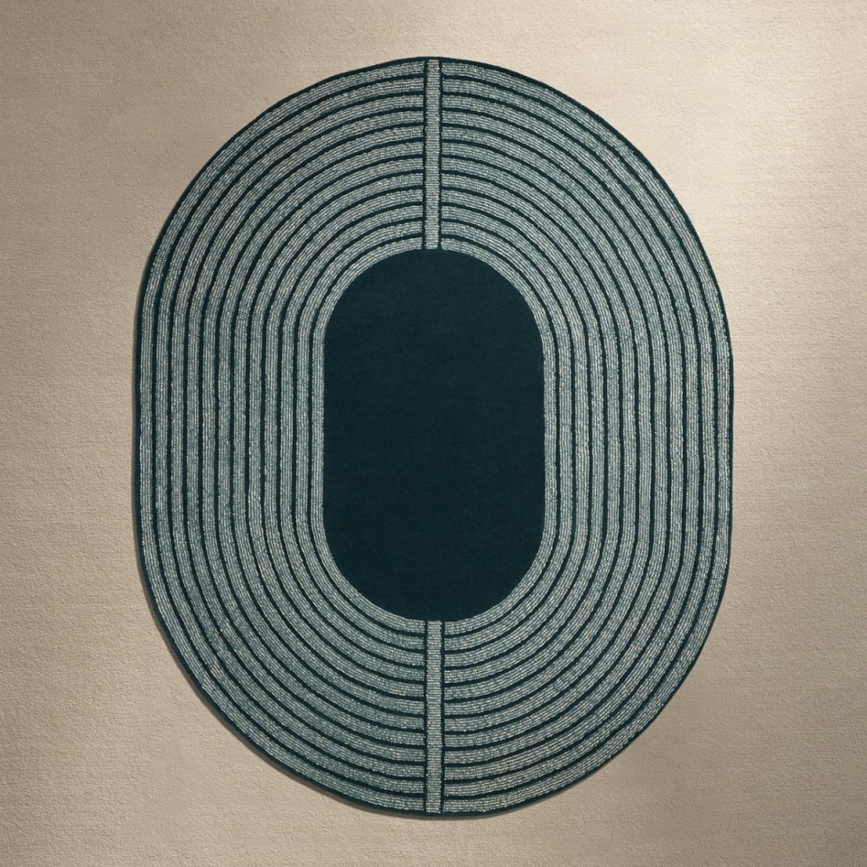 Tapis ovale en laine Mirage Maison Sarah Lavoine, lignes concentriques en relief autour d'un ovale central