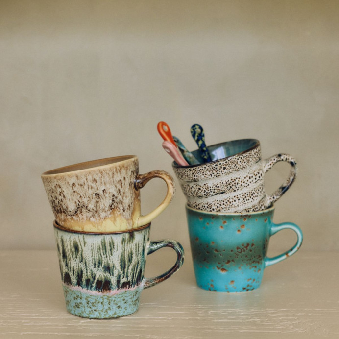 Set de 4 Mugs Americano en Grès Emaillé 70S | HK Living
